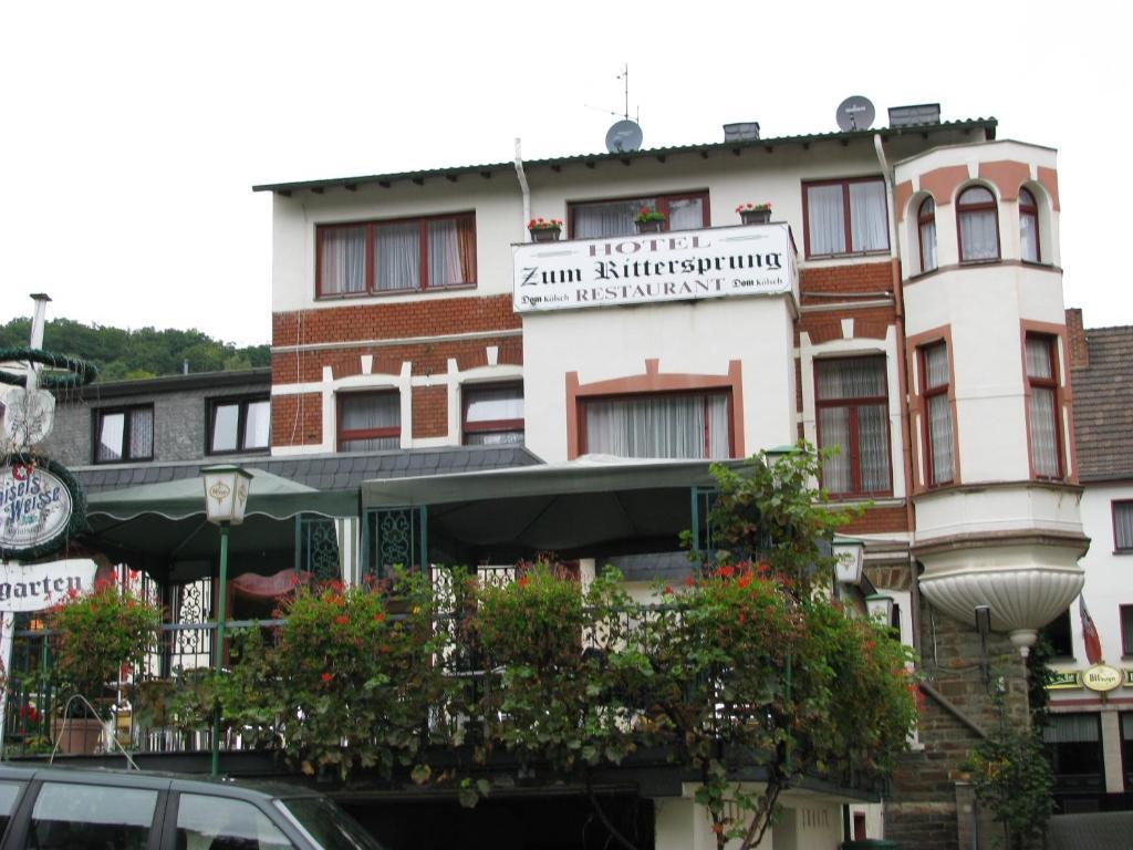 Hotel Zum Rittersprung Altenahr Esterno foto